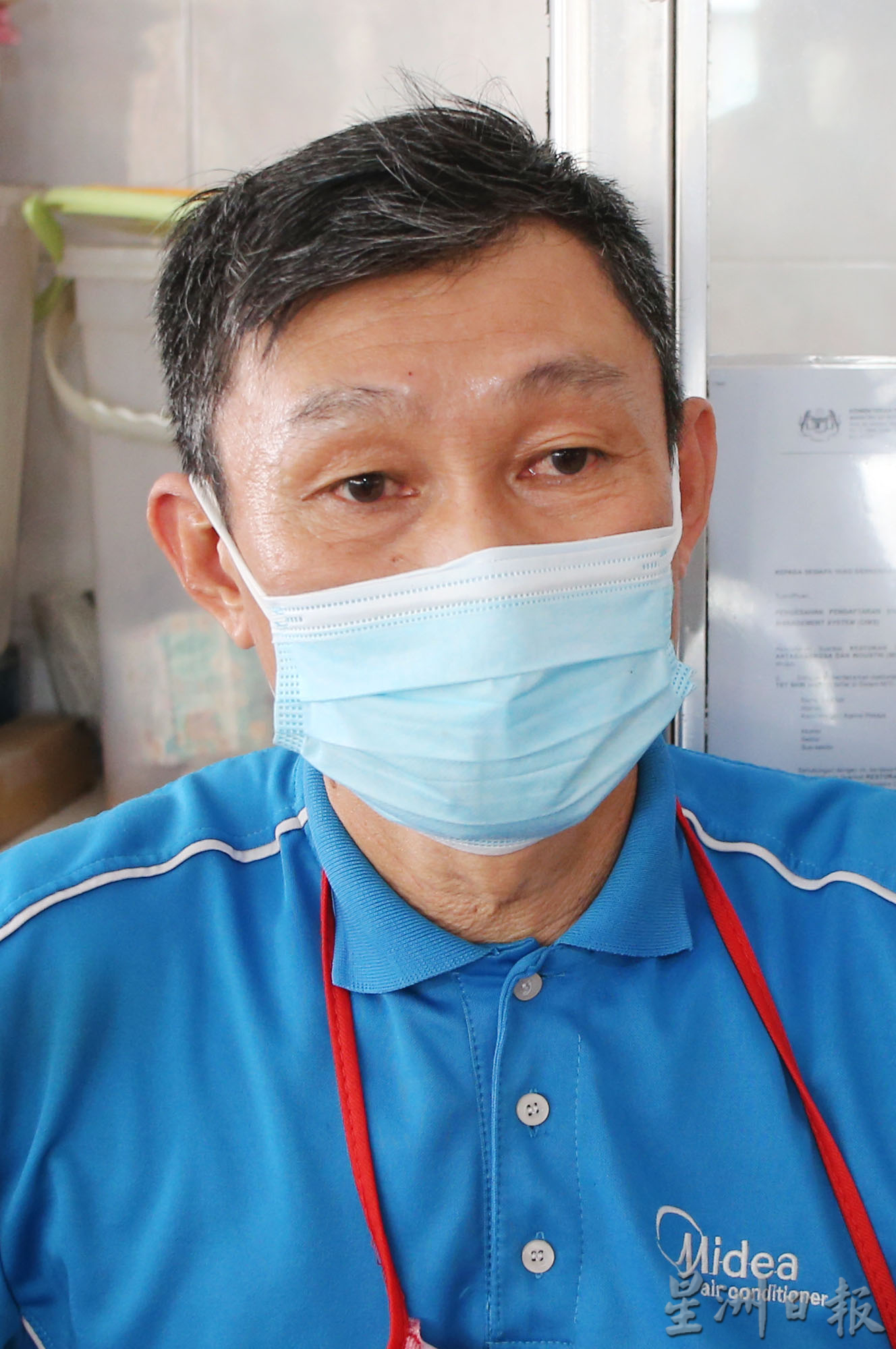 霹:第三版头/“没扫描就中罚” 商家温馨提醒民众进店守SOP