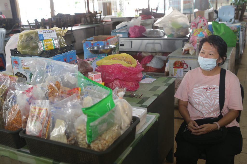 霹：第三版头／昆仑喇叭关闭消毒后重开·小贩谨慎自主防疫