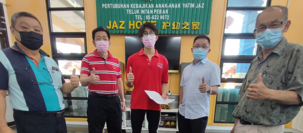 霹:第二版头/最后学期发奋学习 护幼之家陈子乐上大学