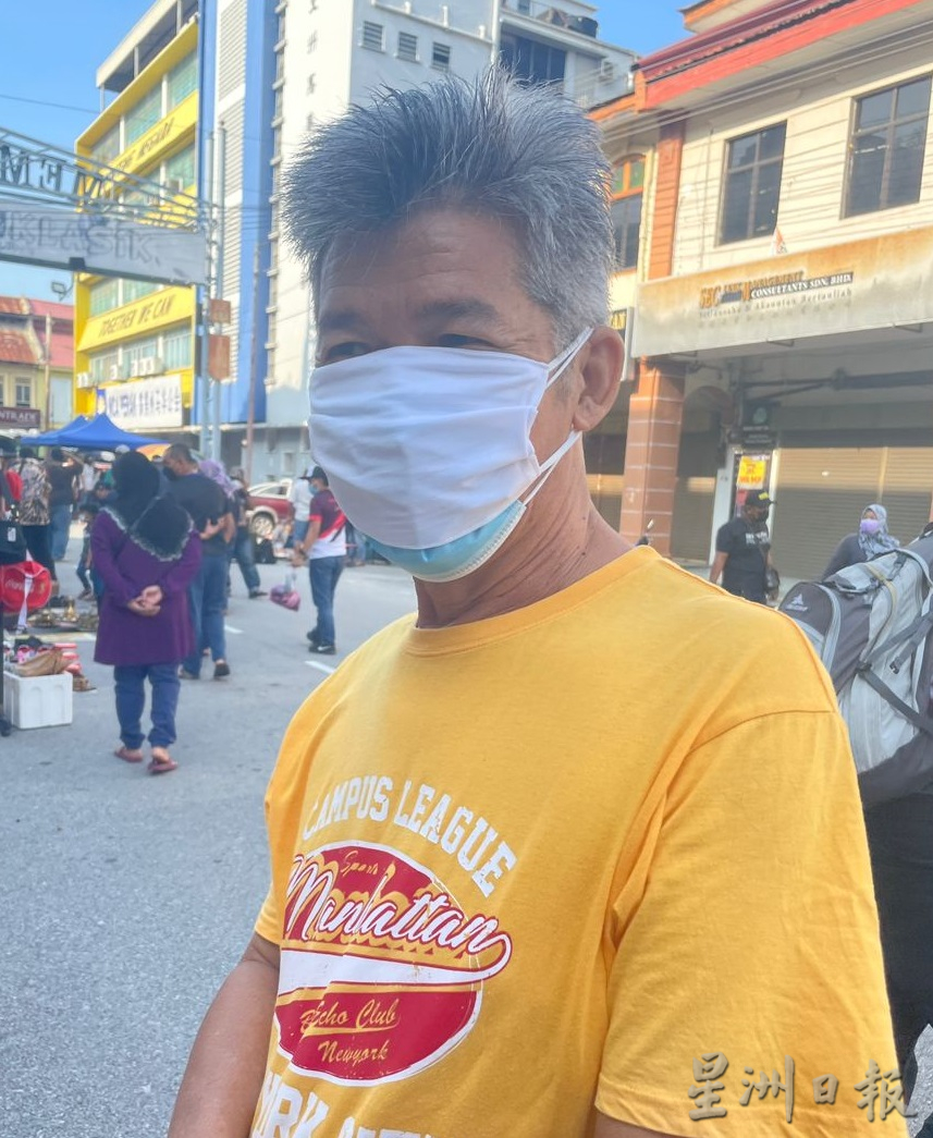 霹:第六版头/荷里街时光隧道重开 市民游客齐来寻宝