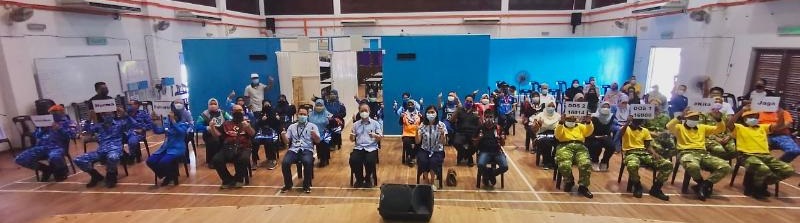 霹:黄诗情:金宝县创霹雳州最高疫苗接种率