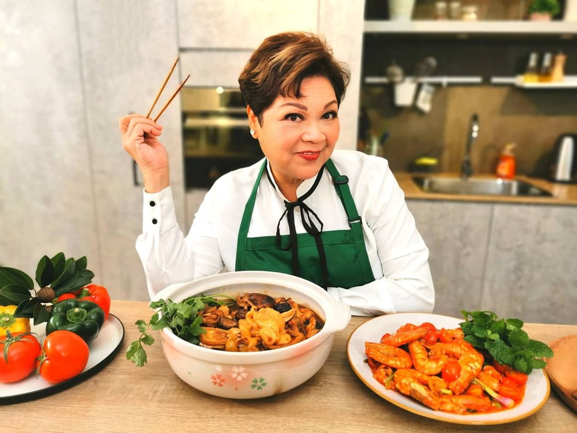 预告穿泳衣出镜  肥妈担心吓坏小孩