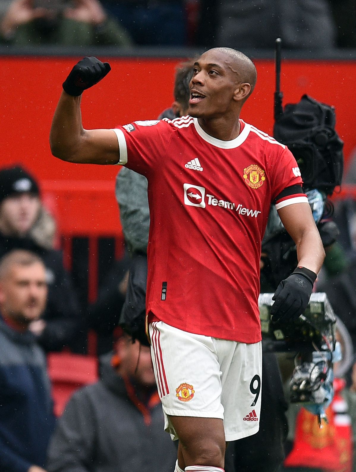 马夏尔轰赛季首球 红魔仍战平太妃糖