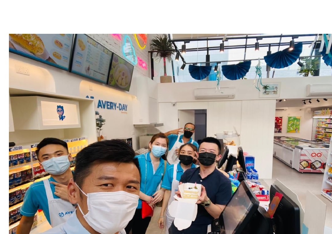 (10月26日见报):有故事的人:陈诗富