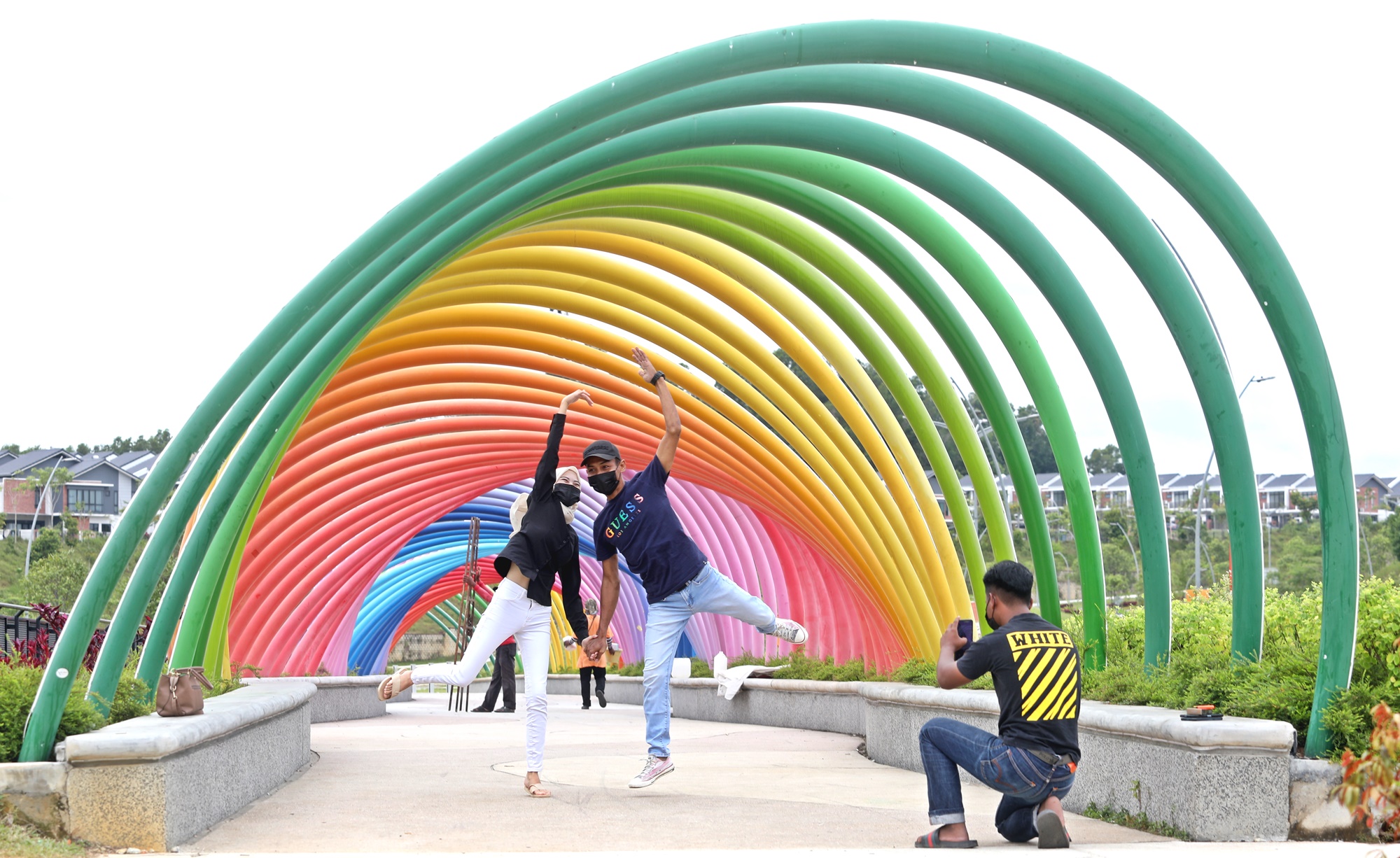 （4日见报）大都会/疫起出游系列-彩虹景点