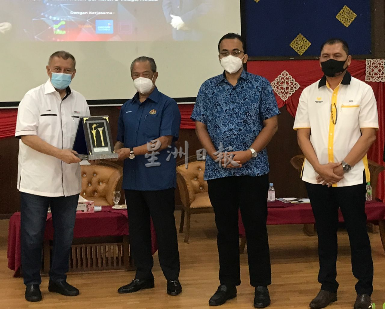 (古城封面副文)巫统国盟两大巨头不约而同访甲 各名义助选