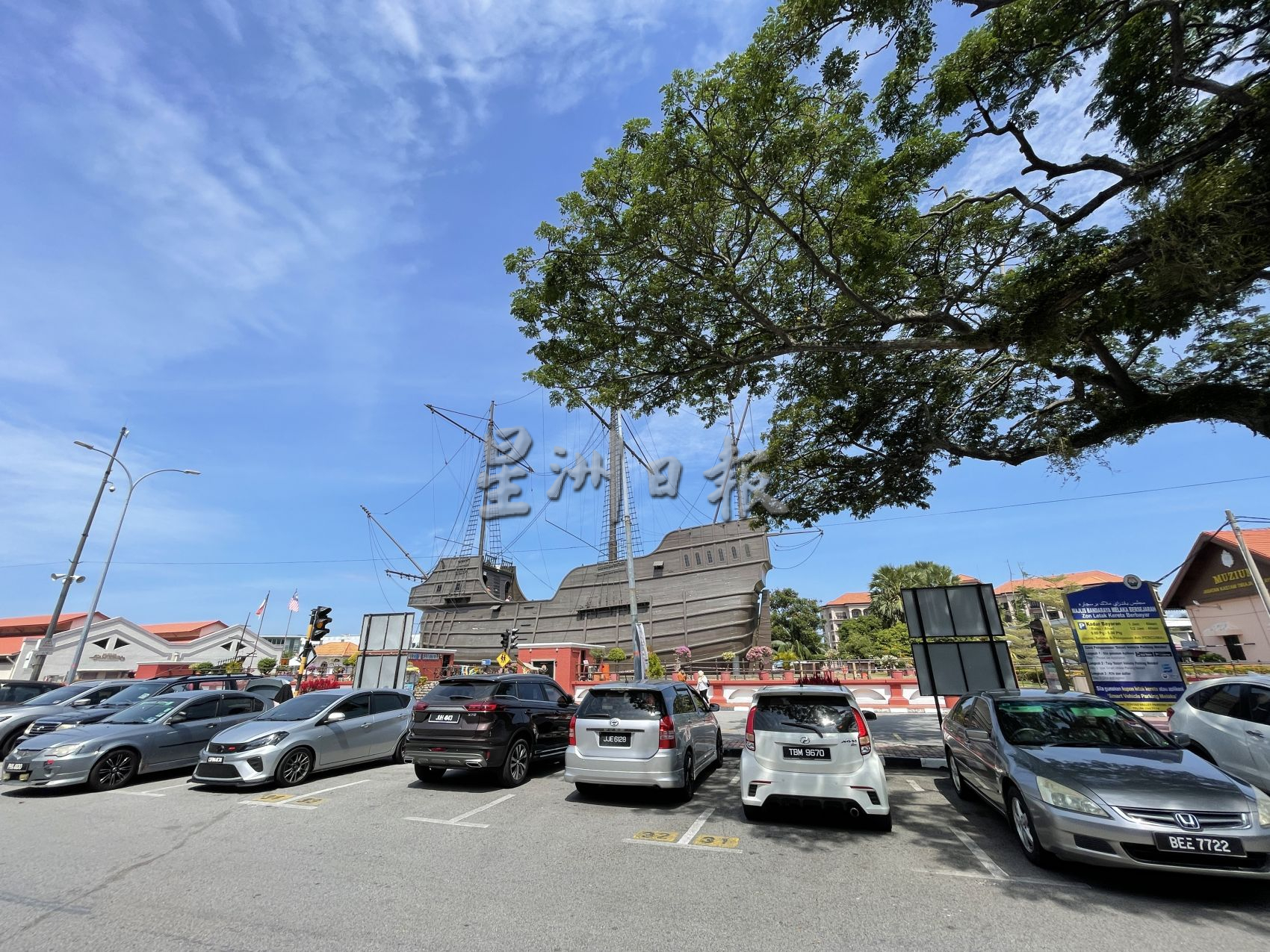 (古城封面副文)开放跨州后,甲泊车格不再寂寞