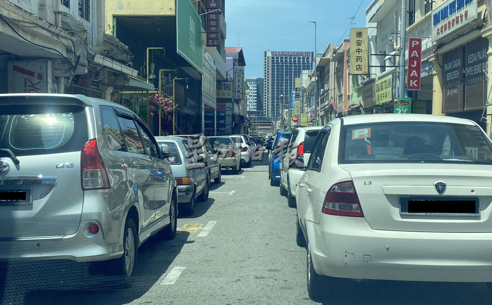 (古城封面副文)开放跨州后,甲泊车格不再寂寞