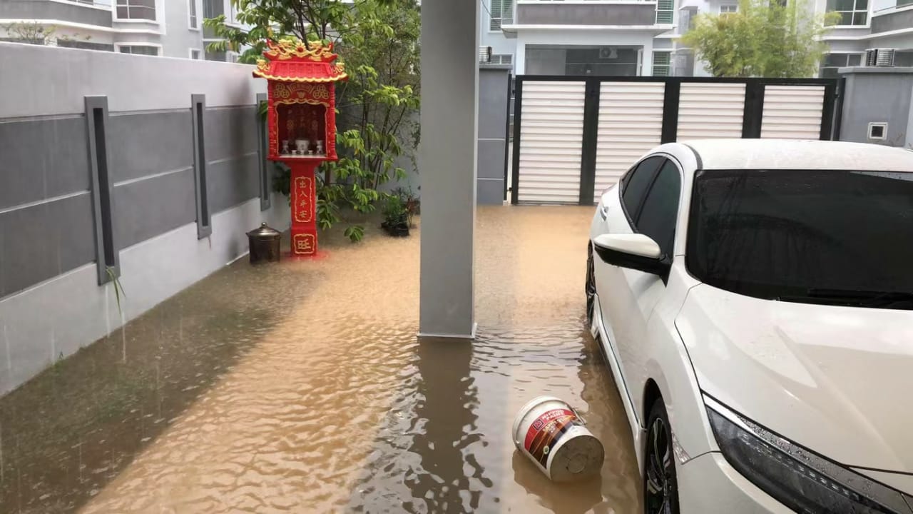 （古城封面副文）甲州午后大雨，超过20地方闪电水灾