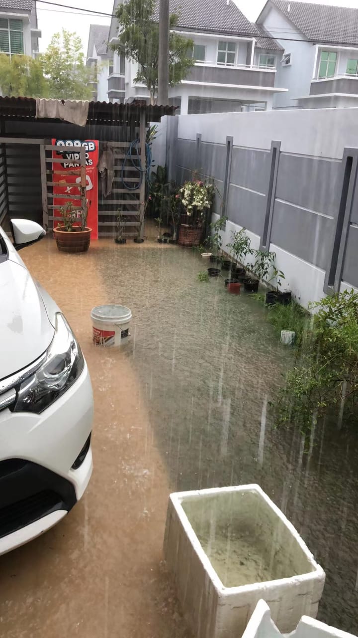 (古城封面副文)甲州午后大雨,超过20地方闪电水灾