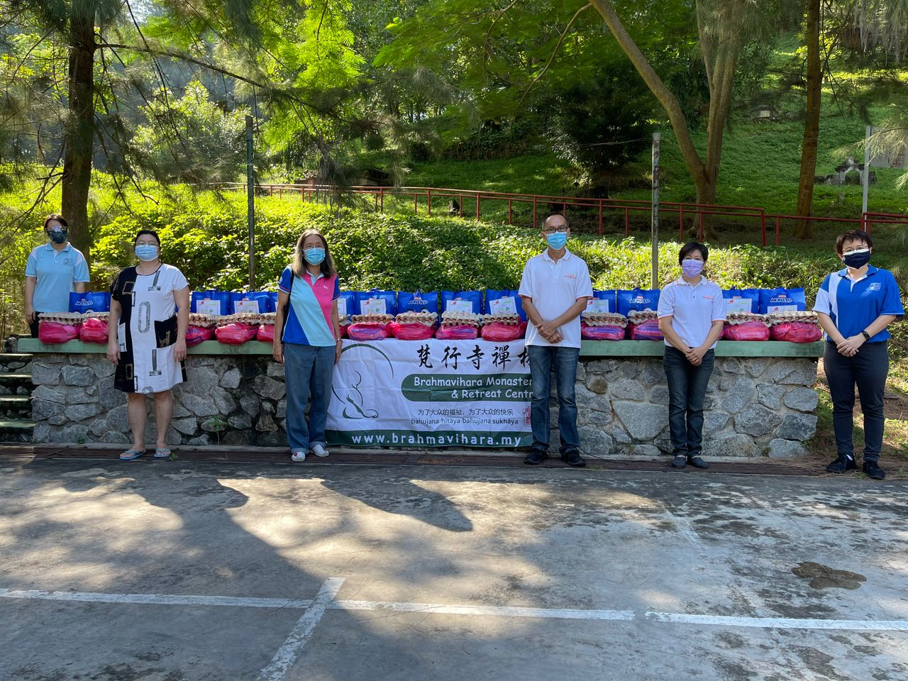 (古城版)梵行寺禅林与晋巷甘露苑6月起至12月每月派50物资予3所华小学生家庭