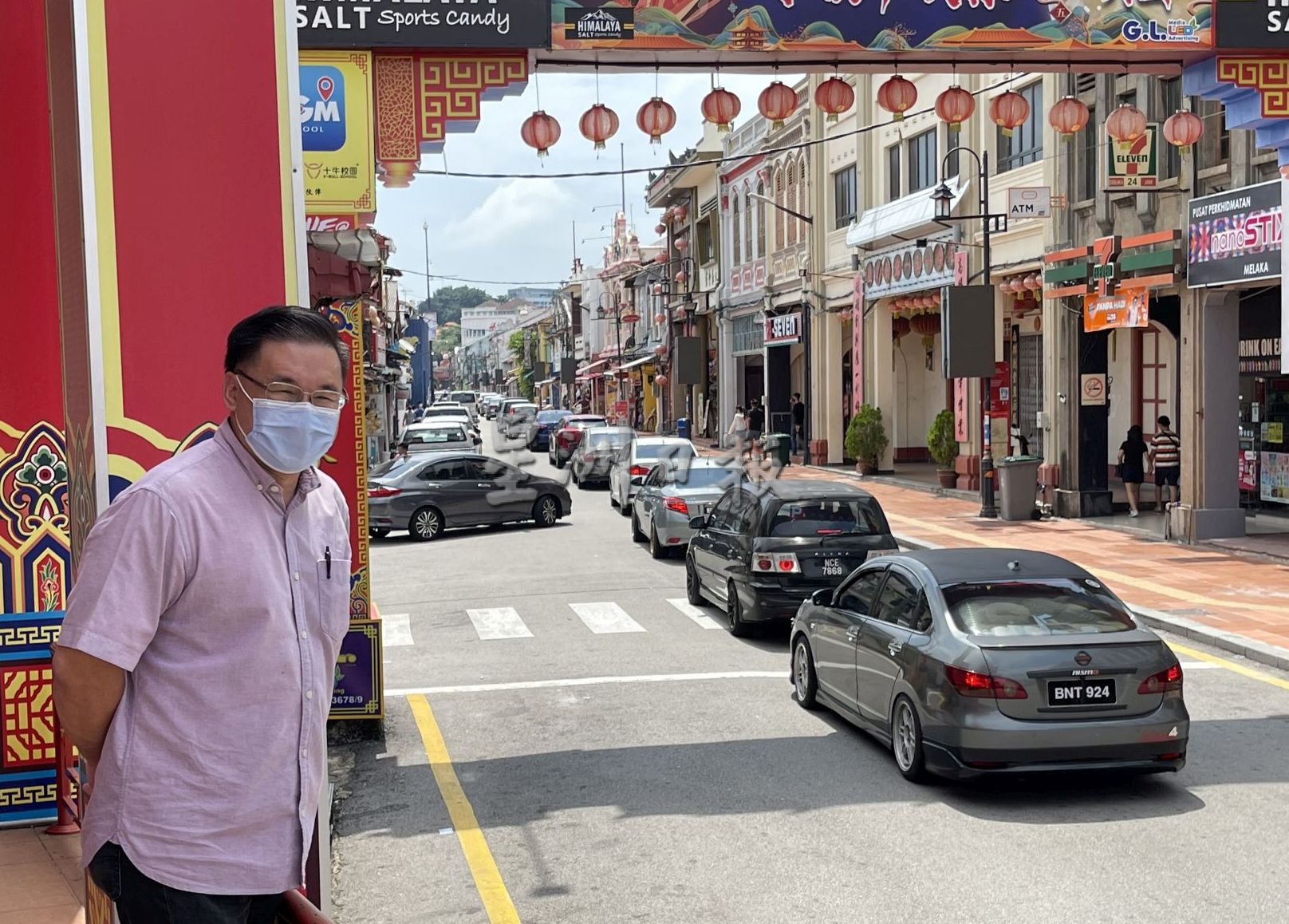 (古城第二版主文)鸡场街挺过难关·三天游客料打逾4万