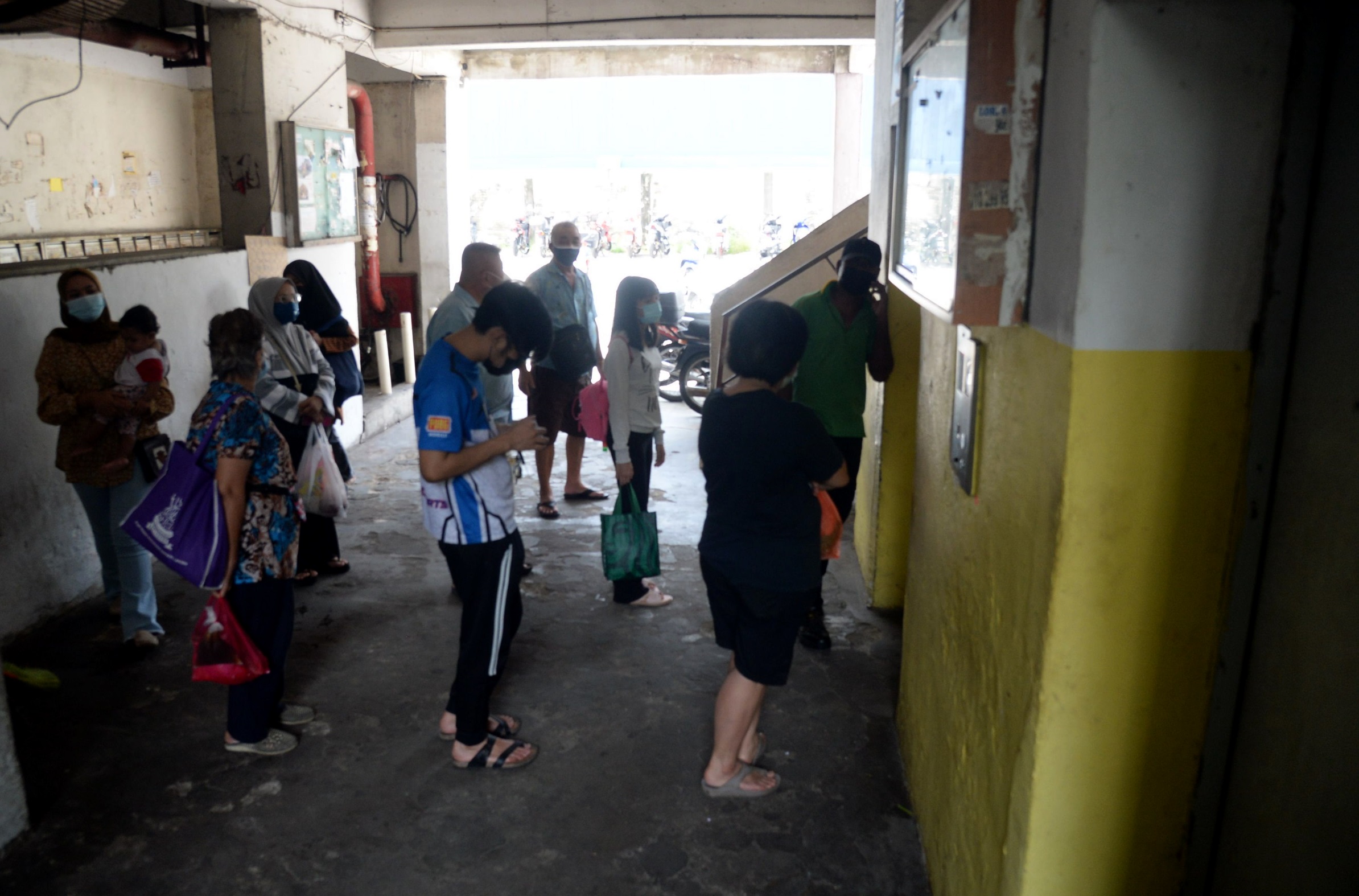 （可做头）大都会/甲洞富德盛珍珠组屋电梯问题