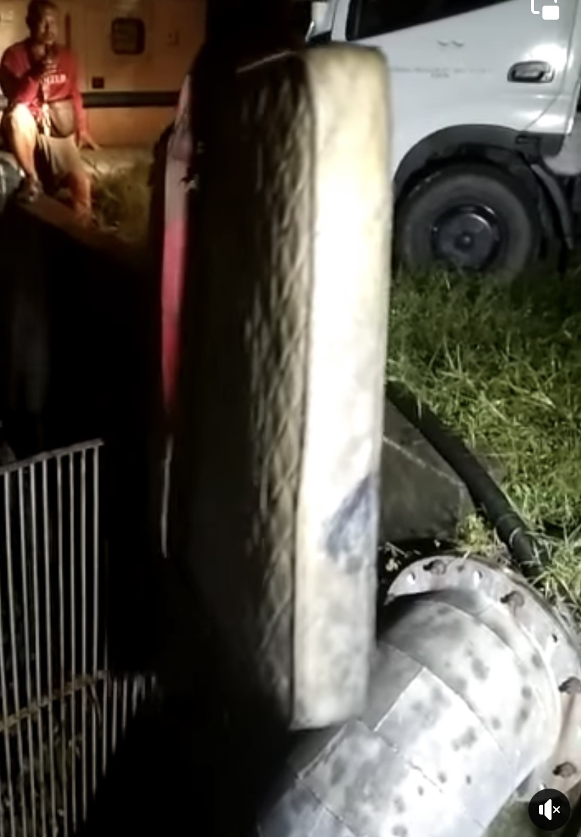 （已签发）柔：再尼乌江揭水灾肇因，双人床褥卡防洪闸致海水倒灌