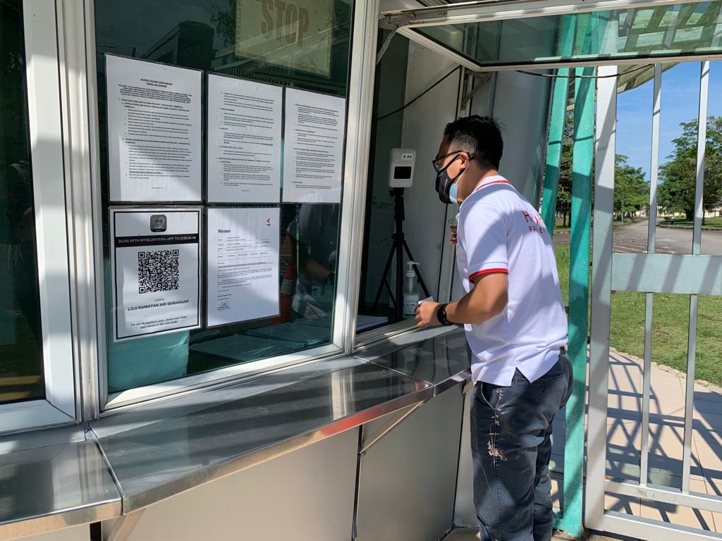 士芒加滤水站如火如荼替换变压器,各区水供逐步恢复