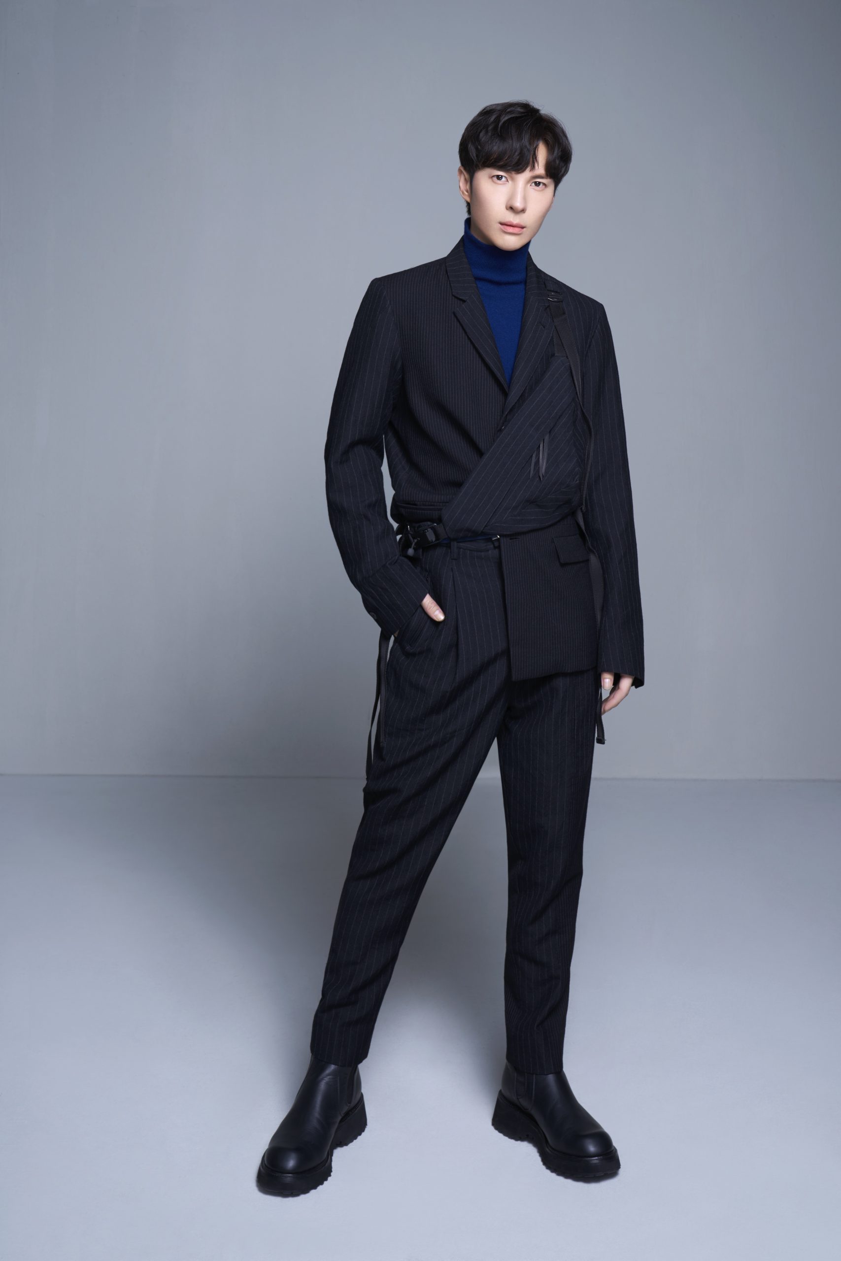 Lara失恋1个月躺平不出门 陈势安果断狠退前任IG