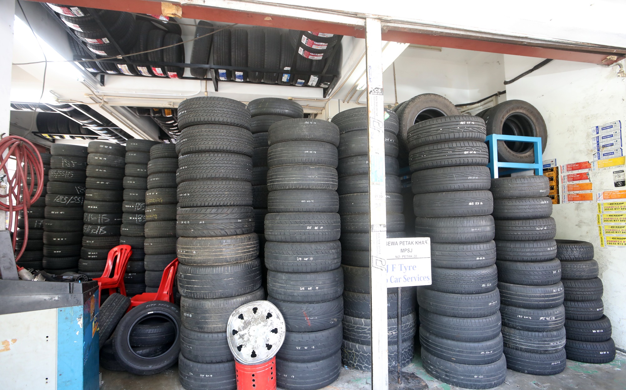 me03副文(大都会)街访汽车维修中心/7图