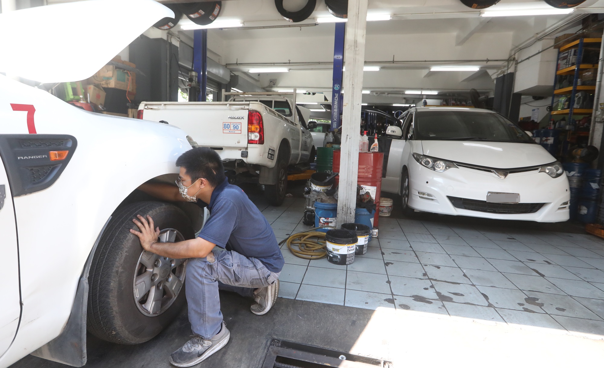 me03副文(大都会)街访汽车维修中心/7图