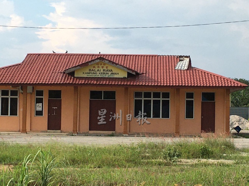 NS芦骨/“河道不是垃圾场!”文仁德促园主、工业业者勿将垃圾投入河中