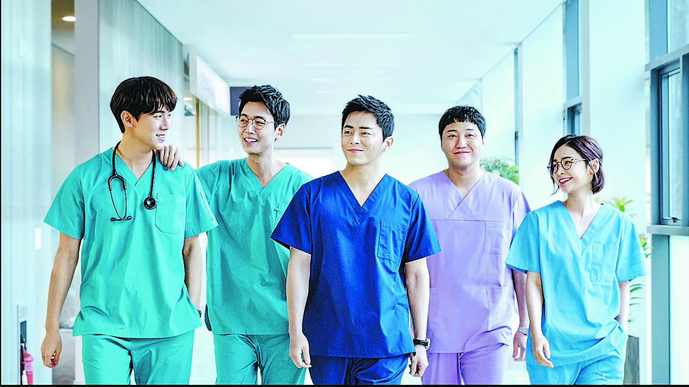 tvN 15周年票选 《回答吧！1988》打败《爱的迫降》夺冠	