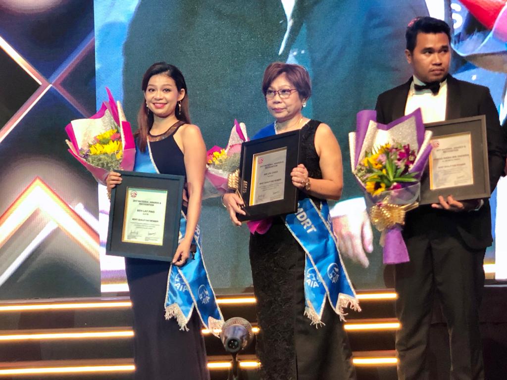 22/11大都会/有故事的人:敬业乐业,享受工作