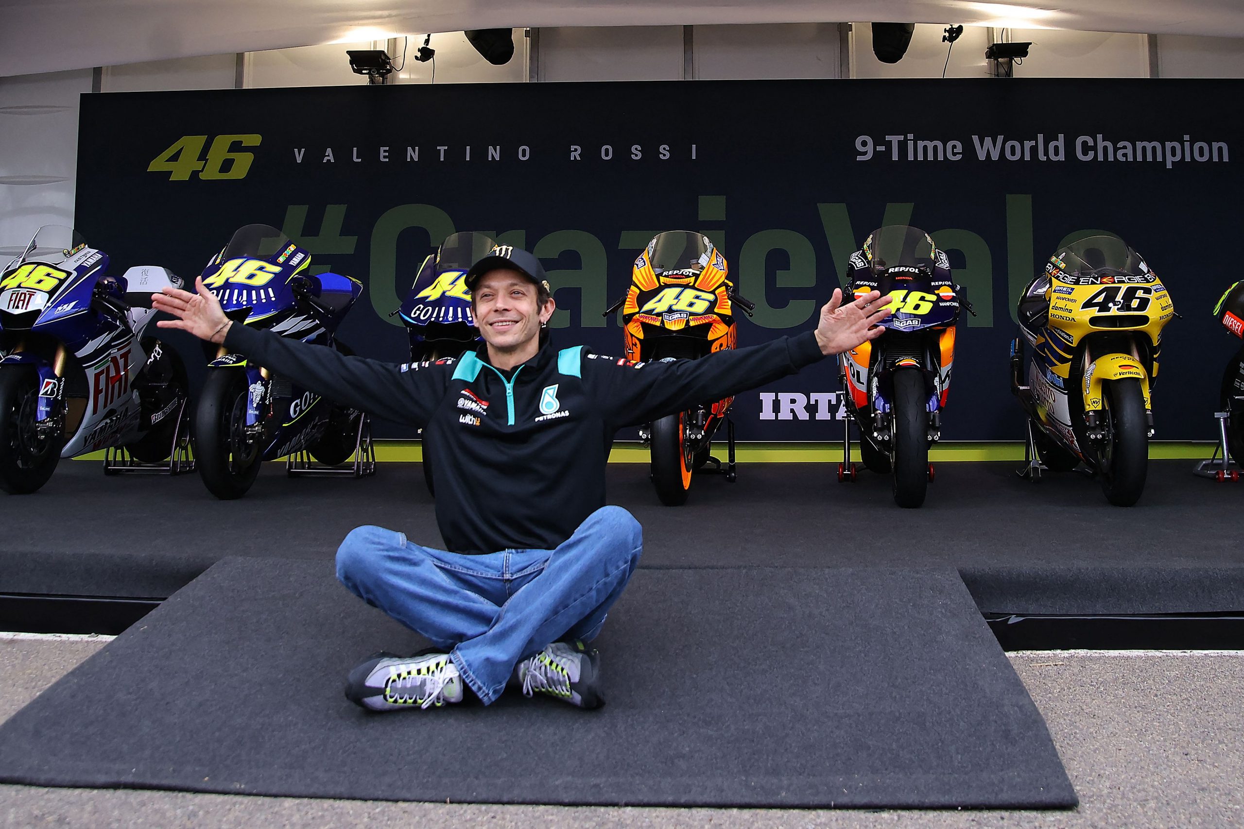 26年赛车生涯正式画句点 再见,永远的46号!