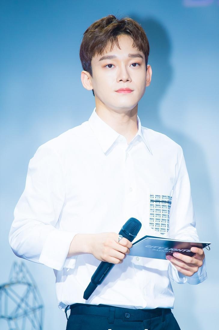CHEN@EXO当兵赶进度 老婆证实怀二胎