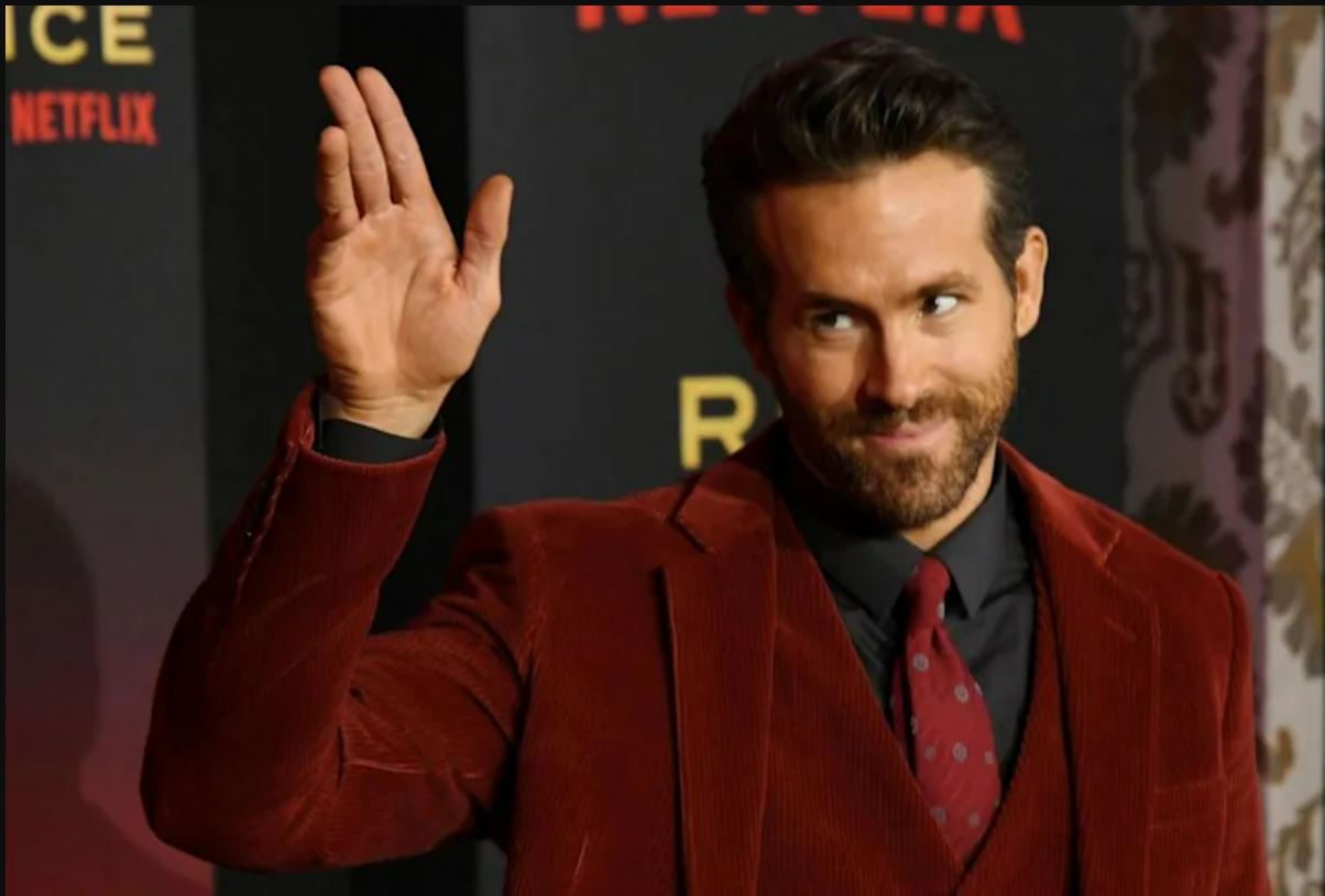 ​和道维强森拚了！ 死侍抢当007