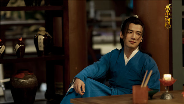 婚礼照流出|34岁男星被曝隐婚当爸 经纪人火速认了