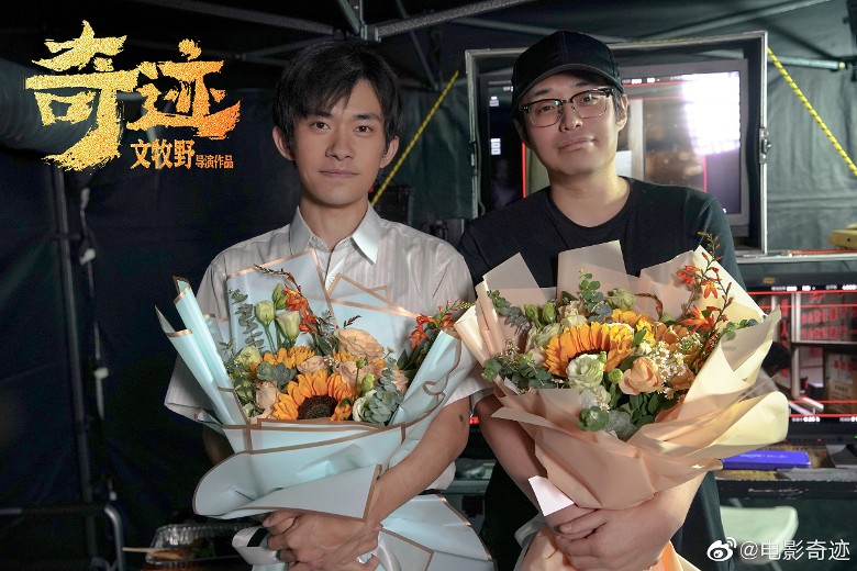 “00后”第1人! 易烊千玺拼百亿票房