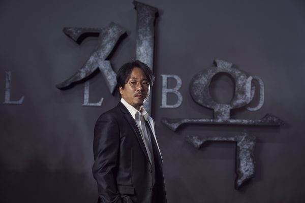 《地狱公使》|刘亚仁成邪教首领 导演开心到落泪