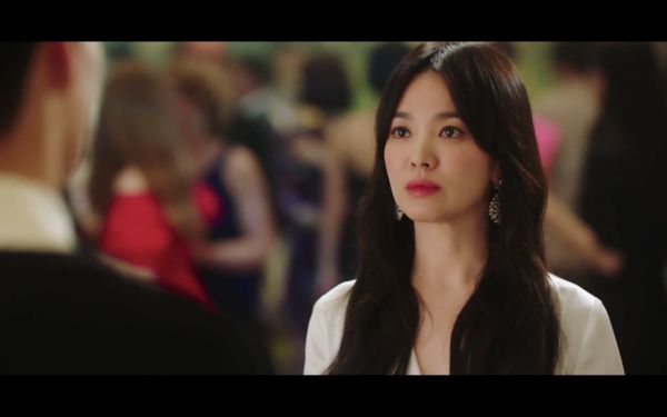 《现正分手中》首播下猛药 宋慧乔献19禁火辣床戏