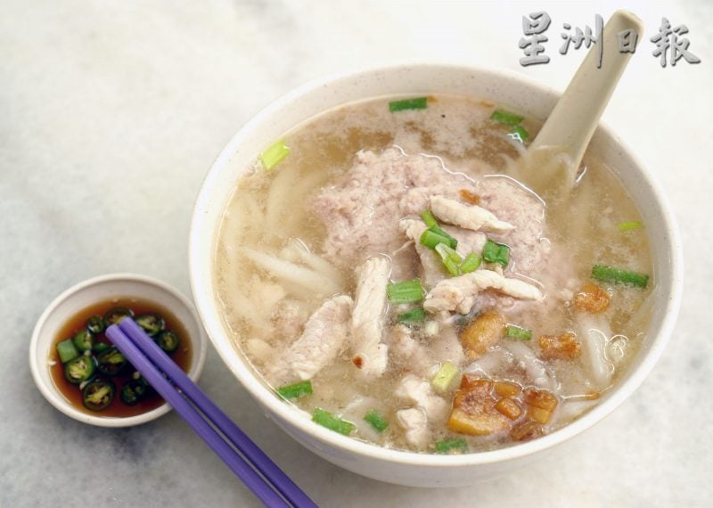 【人气美食】/旧街场26琼姐猪肉粉 汤清甜肉香