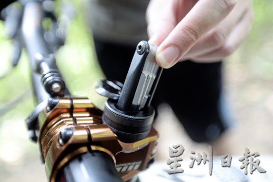 【极限挑战/01】山地车骑手:山路速降,超越极限挑战勇气