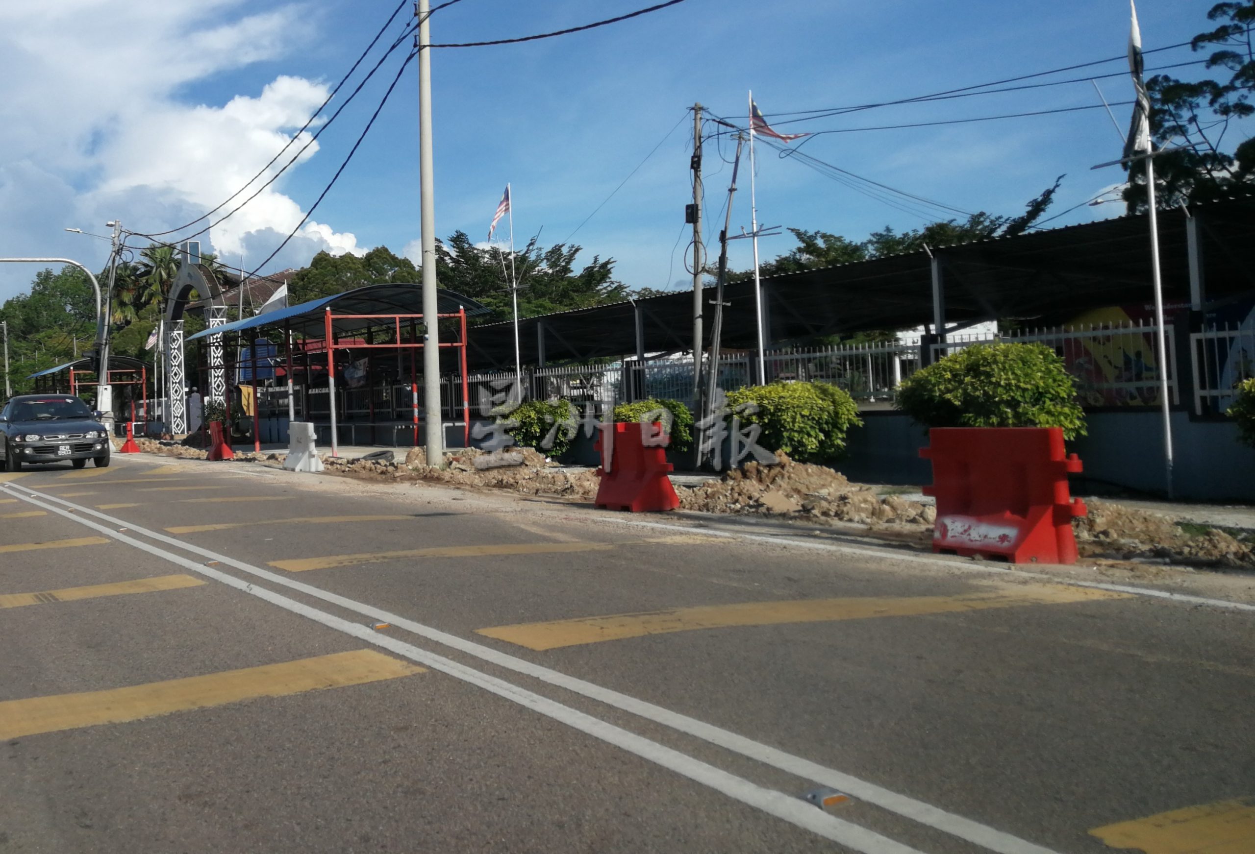 东:直凉路沟渠施工预防雨季水患