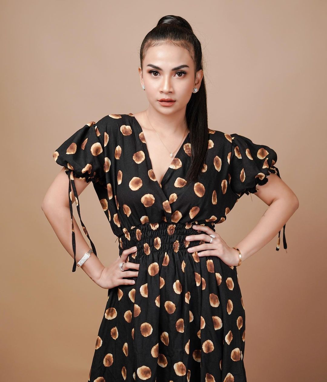 云妮莎死亡车祸 肇祸司机超速还玩手机!