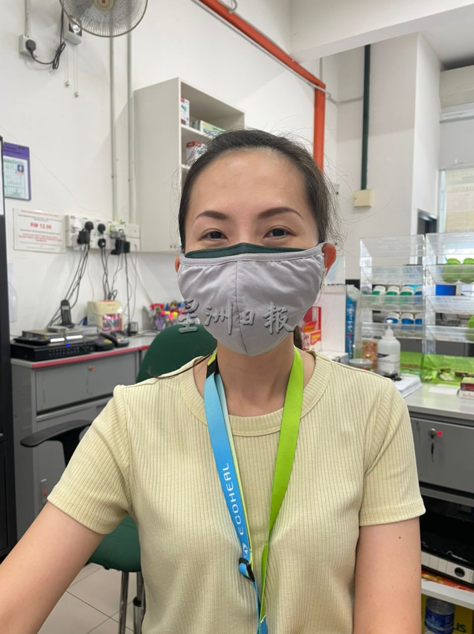 供星洲网：大专生因疫情仍首选居家上课，学院区商店仍在苦撑