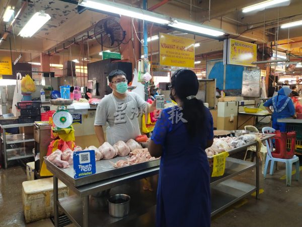 供FB/饲料涨价 鸡农疫期减产,春节恐吃贵鸡