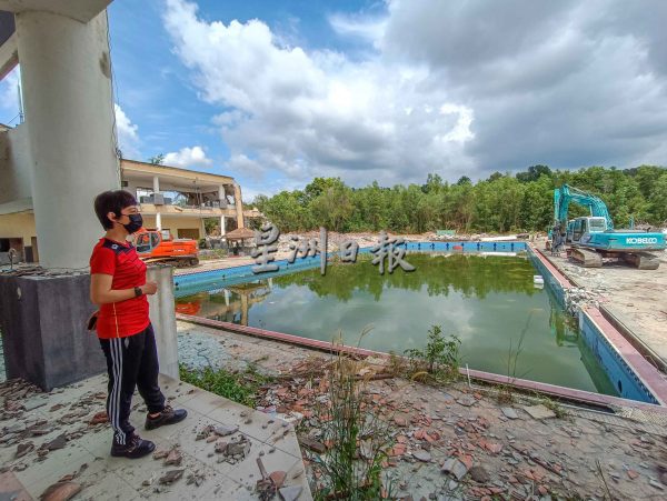 供FB／高球场和俱乐部拆除建高密度公寓？居民坚决说不！