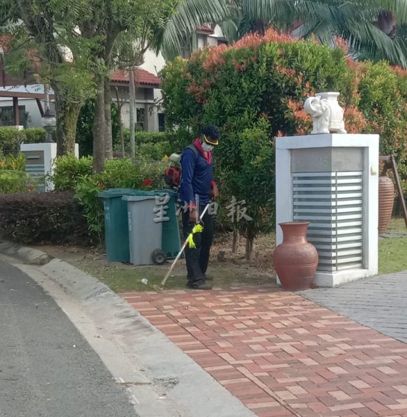 供fb:一家大小无家可归睡车过日?递钱援助前请先了解清楚