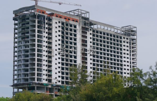 供fb：波县“9大烂尾工程”荒废逾廿载；州政府冀投资者入注“复活”废楼