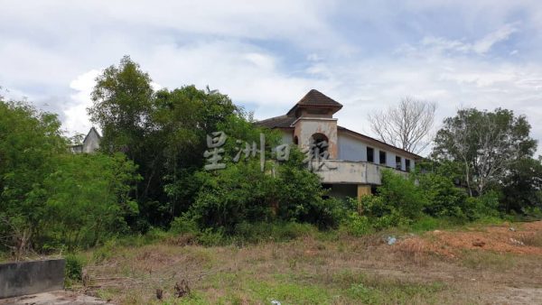 供fb：波县“9大烂尾工程”荒废逾廿载；州政府冀投资者入注“复活”废楼