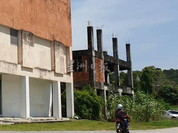 供fb：波县“9大烂尾工程”荒废逾廿载；州政府冀投资者入注“复活”废楼