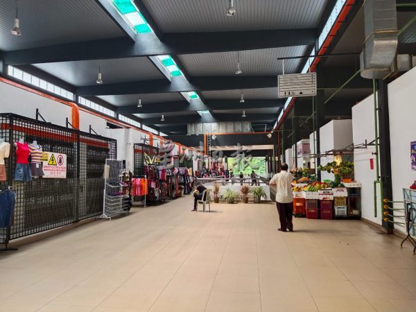 供fb:芙蓉公市营业时间受限,二楼商家希望延长营业时间