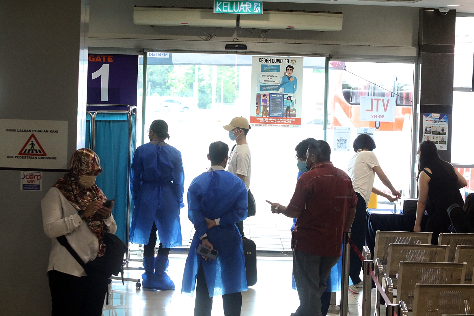 全国:★画页★:陆路VTL首日开通,马新两国取得疫情重大突破