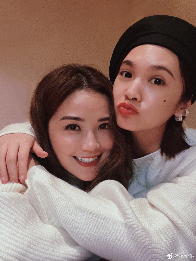 卡点为阿Sa庆生 杨丞琳亲解21年闺蜜情