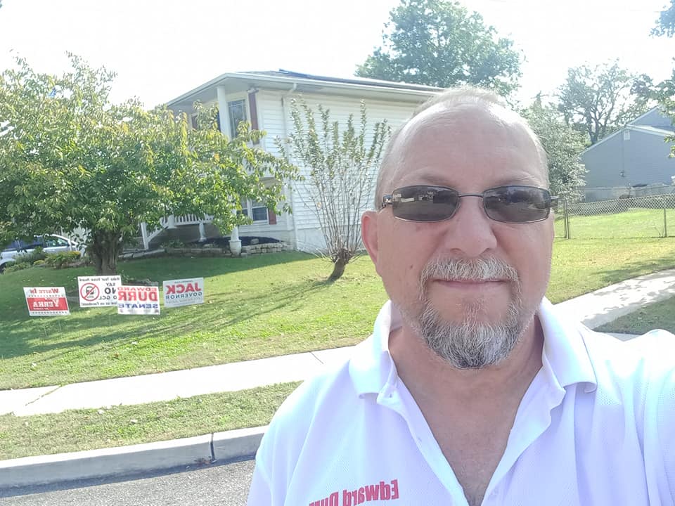 卡车司机只花635元 击败议长当选参议员