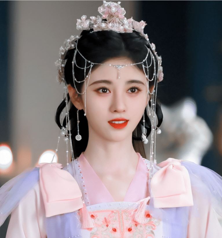 古装剧修脸1秒要价5230 杨幂《斛珠夫人》滤镜开太大遭吐槽	