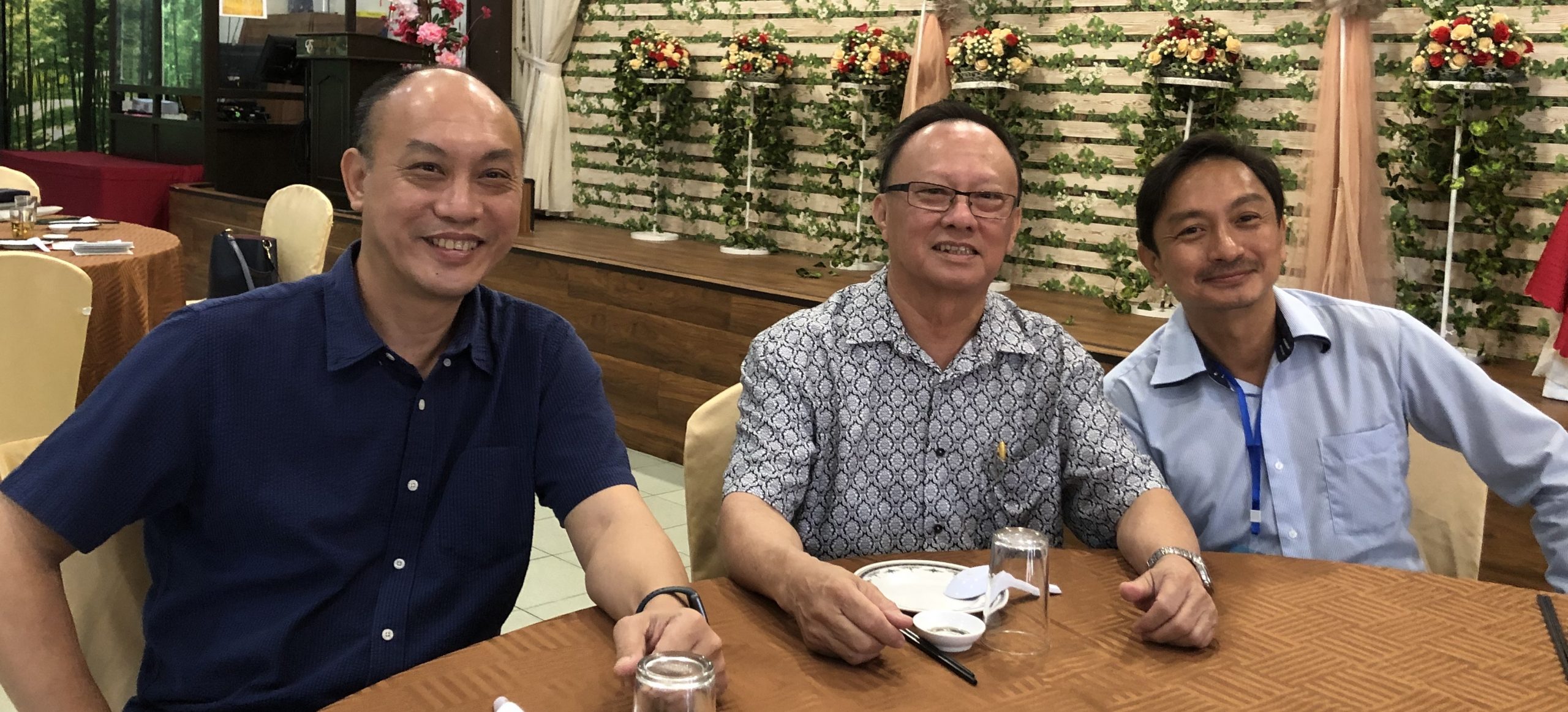 可押，但勿太久（全国暖势力）企业家刘进财“以小爱募大爱”