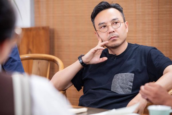 吐槽透明伞“太娘了”  汪涵挨轰不尊重女性